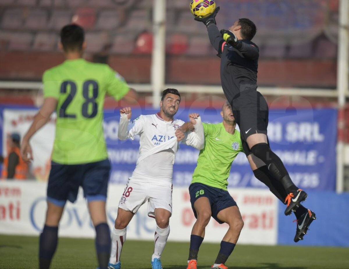 VIDEO+FOTO Rapid - CSMS Iaşi 0-1 » Prima victorie din Liga 1 pentru CSMS Iaşi » Giuleştenii au căzut pe penultimul loc