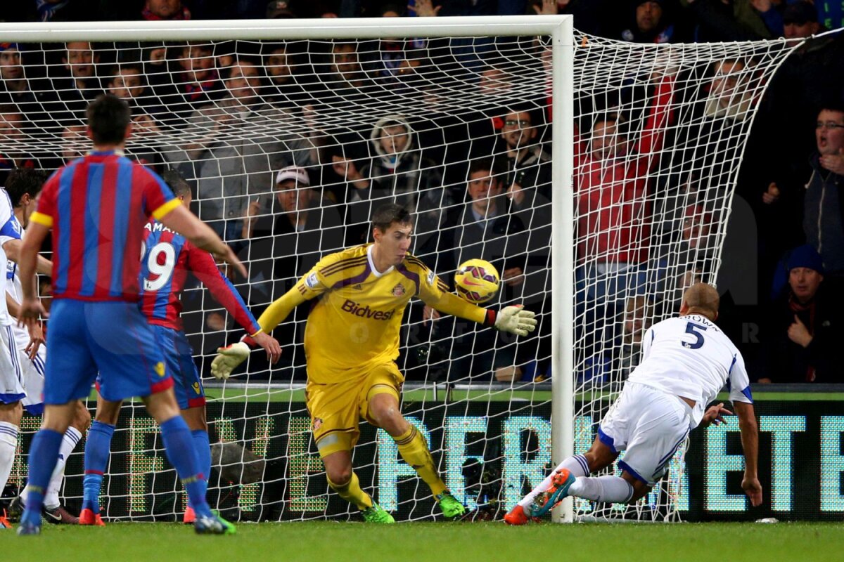 VIDEO Pisica furioasă » Costel Pantilimon a debutat cu nervi la Sunderland, 3-1 cu Crystal