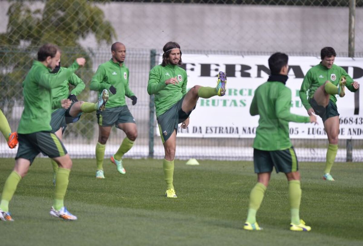 GALERIE FOTO Fotbaliştii lui Rio Ave au fost destinşi la antrenamentul oficial de astăzi » Ce a spus antrenorul portughezilor