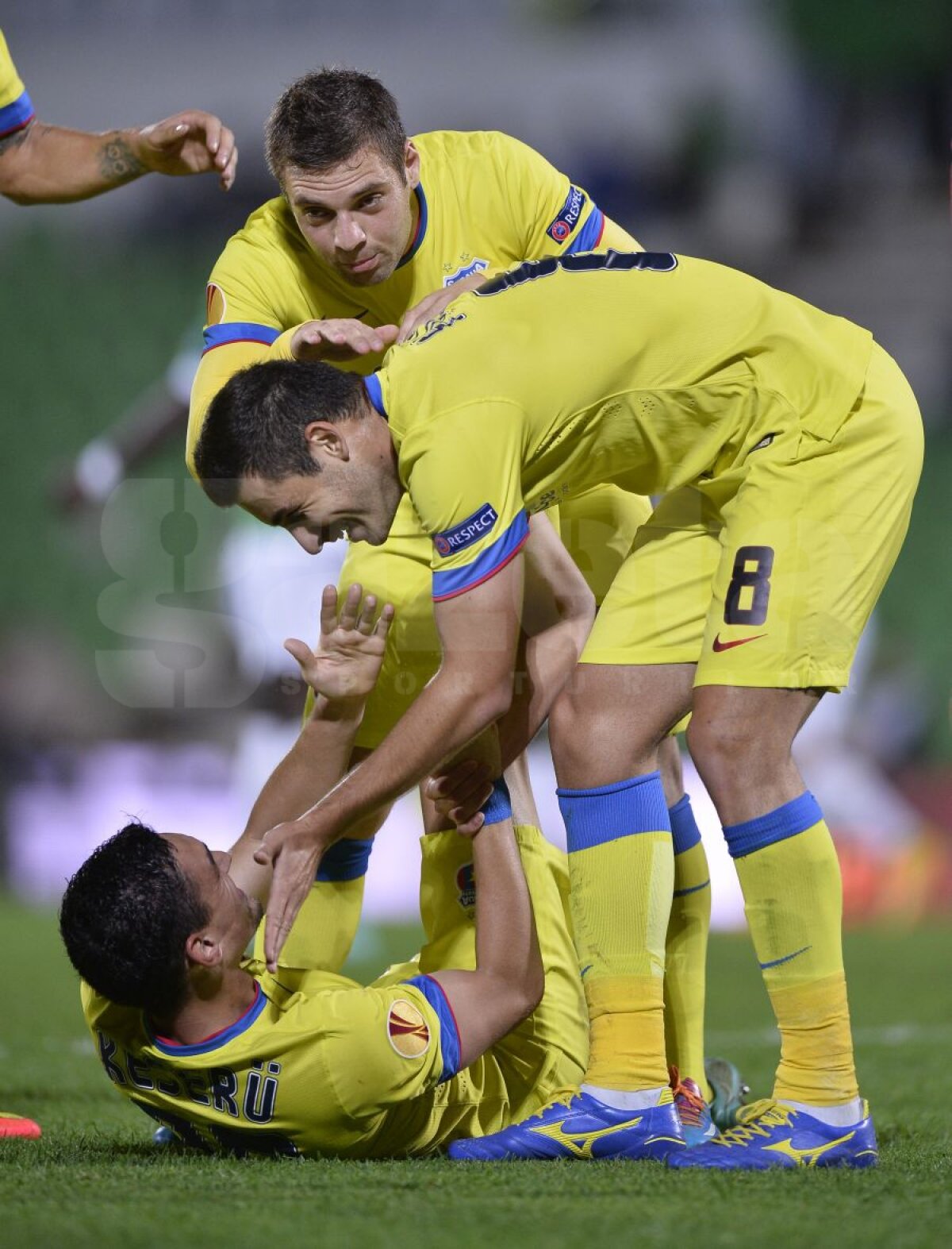 VIDEO+FOTO Seara lui Filip » Înlocuitorul lui Latovlevici a strălucit în Portugalia la cel mai slab meci al sezonului pentru Steaua: 2-2 cu Rio Ave