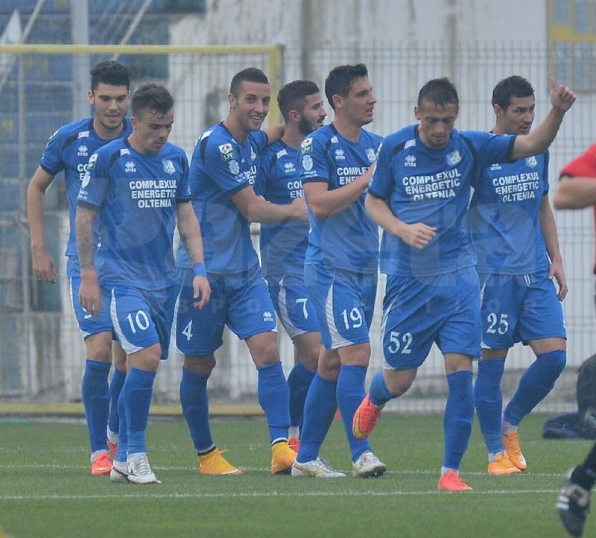 FOTO şi VIDEO » FC Braşov - Pandurii 0-3 » Prima victorie pentru elevii lui Grigoraş după patru meciuri
