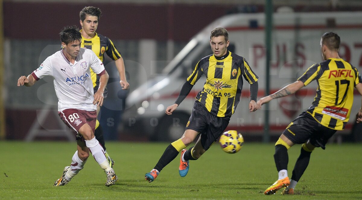 FOTO + VIDEO  Rapid - Ceahlăul 1-1 » Cătălin Ştefănescu a dat lovitura de graţie în minutul 92! Giuleştenii au ajuns la 7 meciuri fără succes în Liga 1