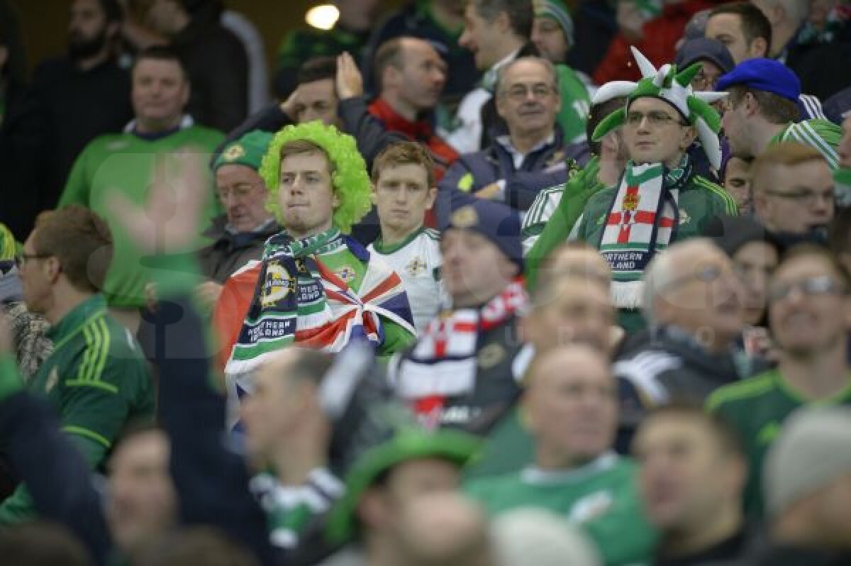 GALERIE FOTO Puţini dar gălăgioşi! Românii nu s-au mai îngrămădit la stadion pentru mecul cu Irlanda de Nord! Cîţi suporteri au venit la meci