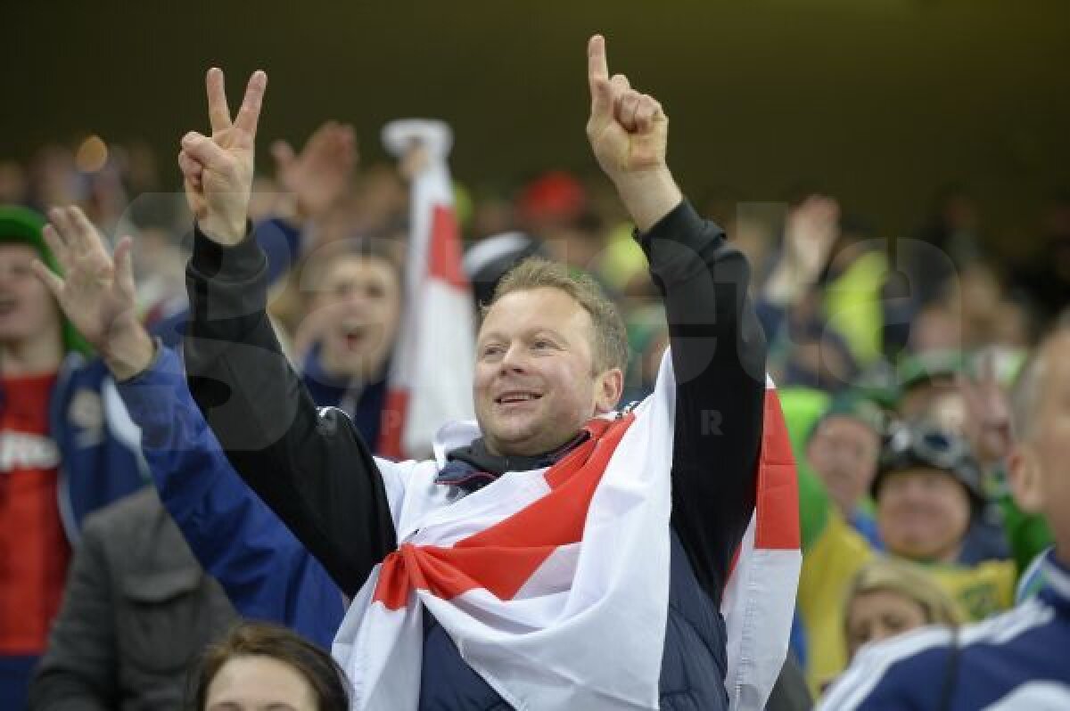 GALERIE FOTO Puţini dar gălăgioşi! Românii nu s-au mai îngrămădit la stadion pentru mecul cu Irlanda de Nord! Cîţi suporteri au venit la meci