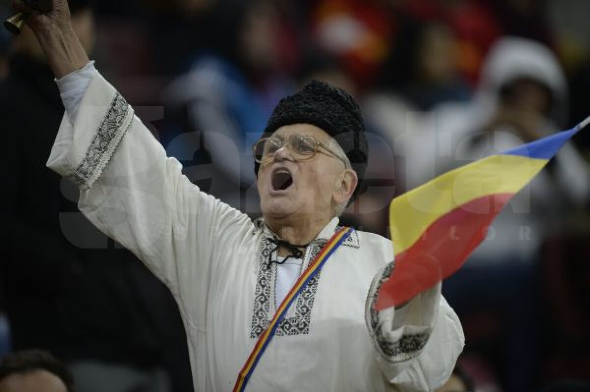 GALERIE FOTO Puţini dar gălăgioşi! Românii nu s-au mai îngrămădit la stadion pentru mecul cu Irlanda de Nord! Cîţi suporteri au venit la meci