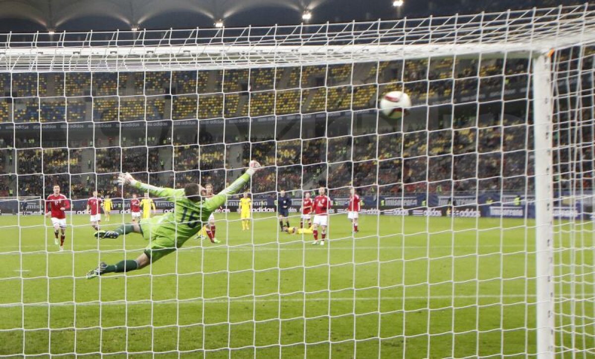 FOTO Distrugătorul de danezi! Claudiu Keşeru execută naţionala Danemarcei, iar România învinge cu 2-0
