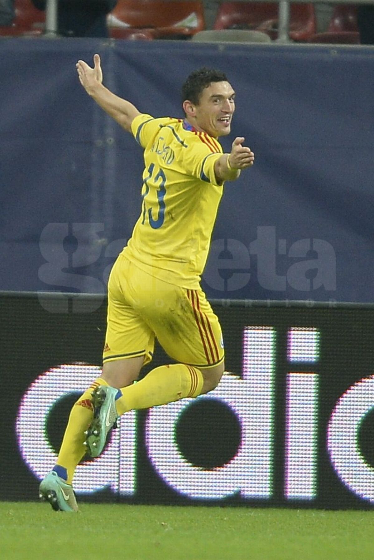 FOTO Distrugătorul de danezi! Claudiu Keşeru execută naţionala Danemarcei, iar România învinge cu 2-0