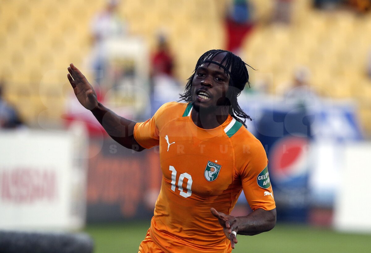 FOTO şi VIDEO Incident neplăcut pentru Gervinho! Ce a păţit fotbalistul după ce s-a calificat cu naţionala sa la Cupa Africii