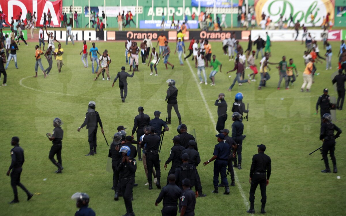 FOTO şi VIDEO Incident neplăcut pentru Gervinho! Ce a păţit fotbalistul după ce s-a calificat cu naţionala sa la Cupa Africii