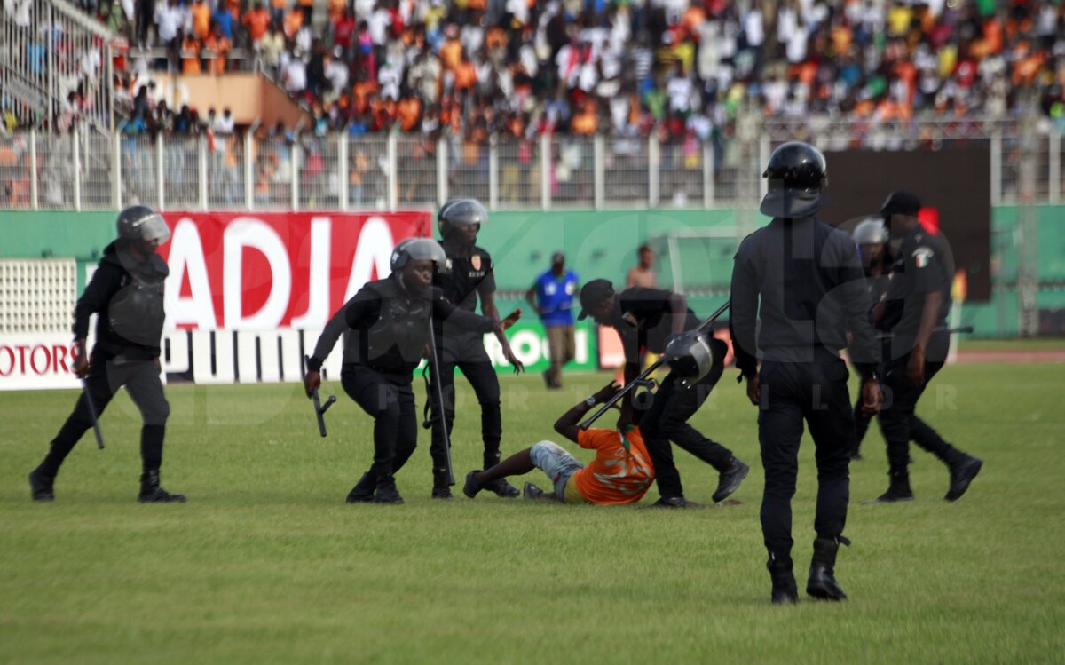 FOTO şi VIDEO Incident neplăcut pentru Gervinho! Ce a păţit fotbalistul după ce s-a calificat cu naţionala sa la Cupa Africii