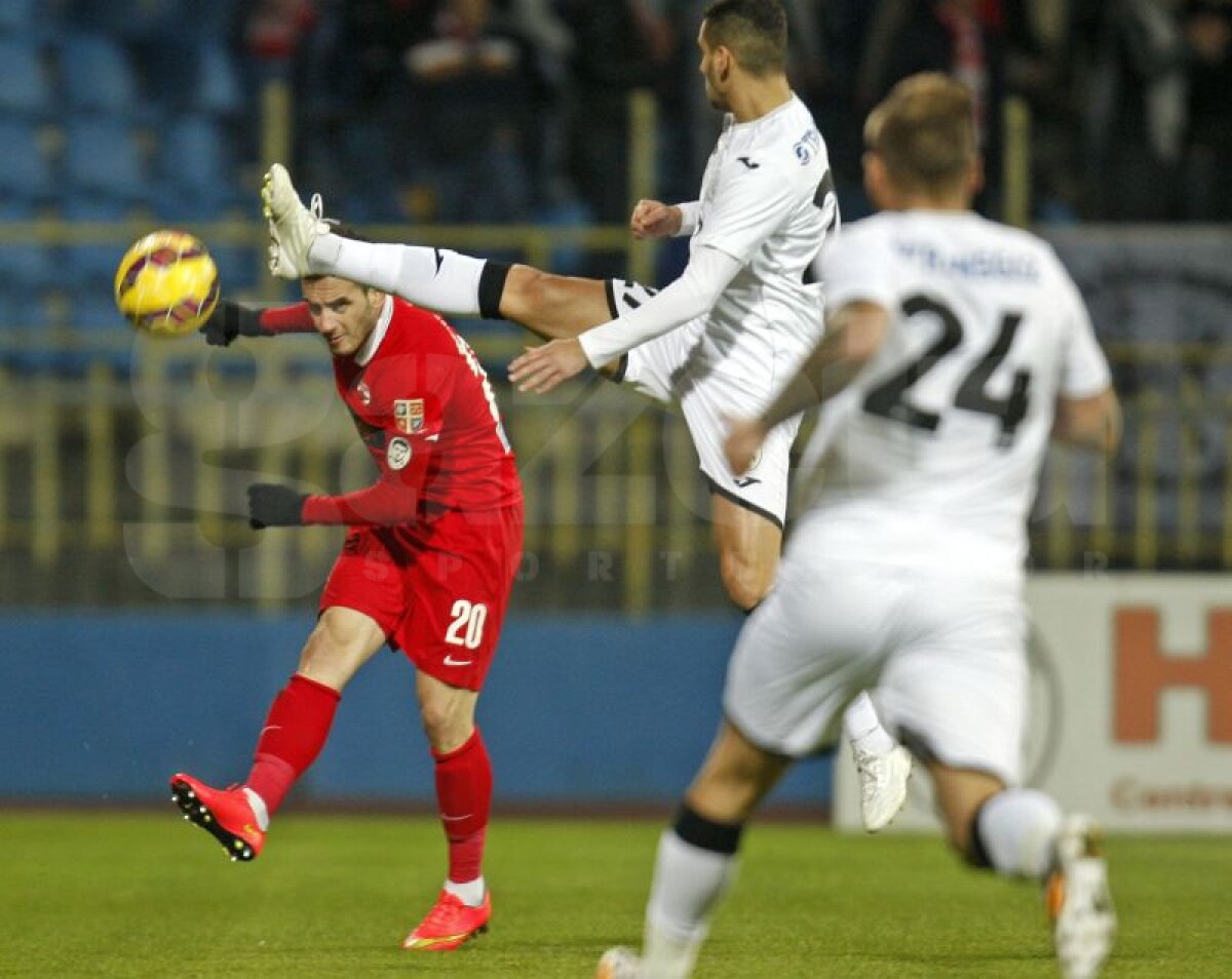 FOTO şi VIDEO Ionel Dănciulescu, victorie la debutul în antrenorat! Dinamo cîştigă pe terenul lui Gaz Metan, scor 2-1