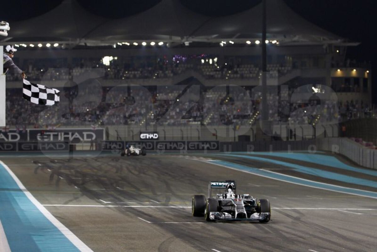 Lewis Hamilton încheie en fanfare sezonul: victorie la Abu Dhabi şi al doilea titlu mondial!