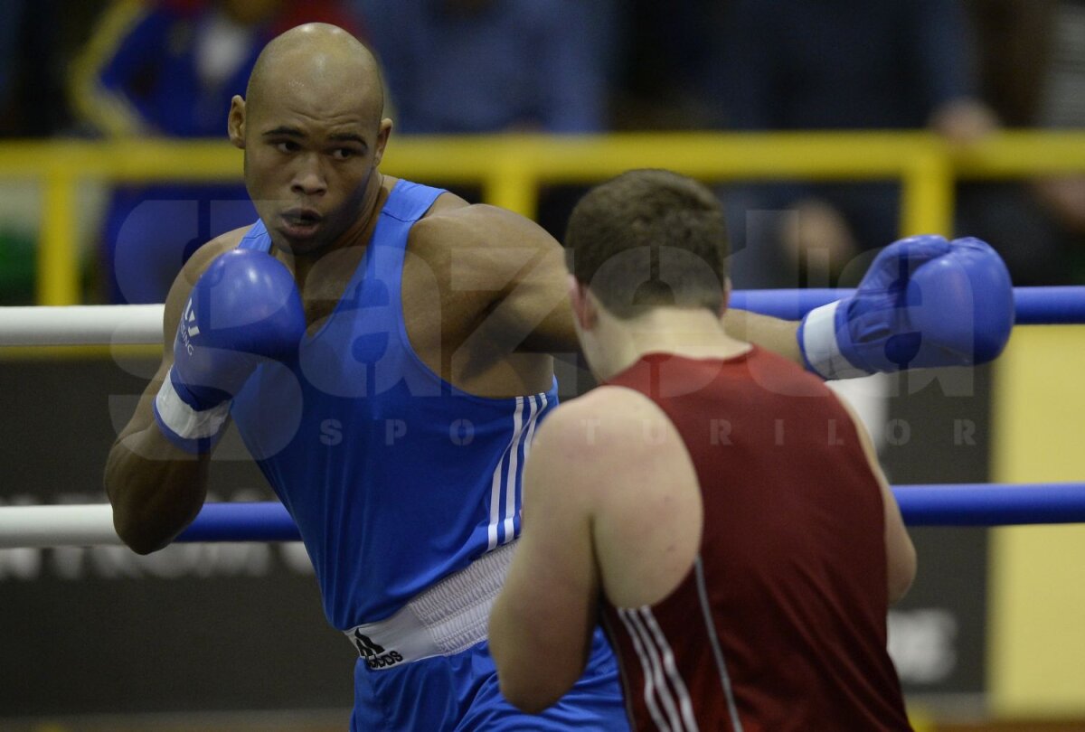 FOTO De la Frazier la Frazer » Românii au cucerit două medalii de aur şi un argint la cea de-a 39-a ediţie a Centurii de Aur