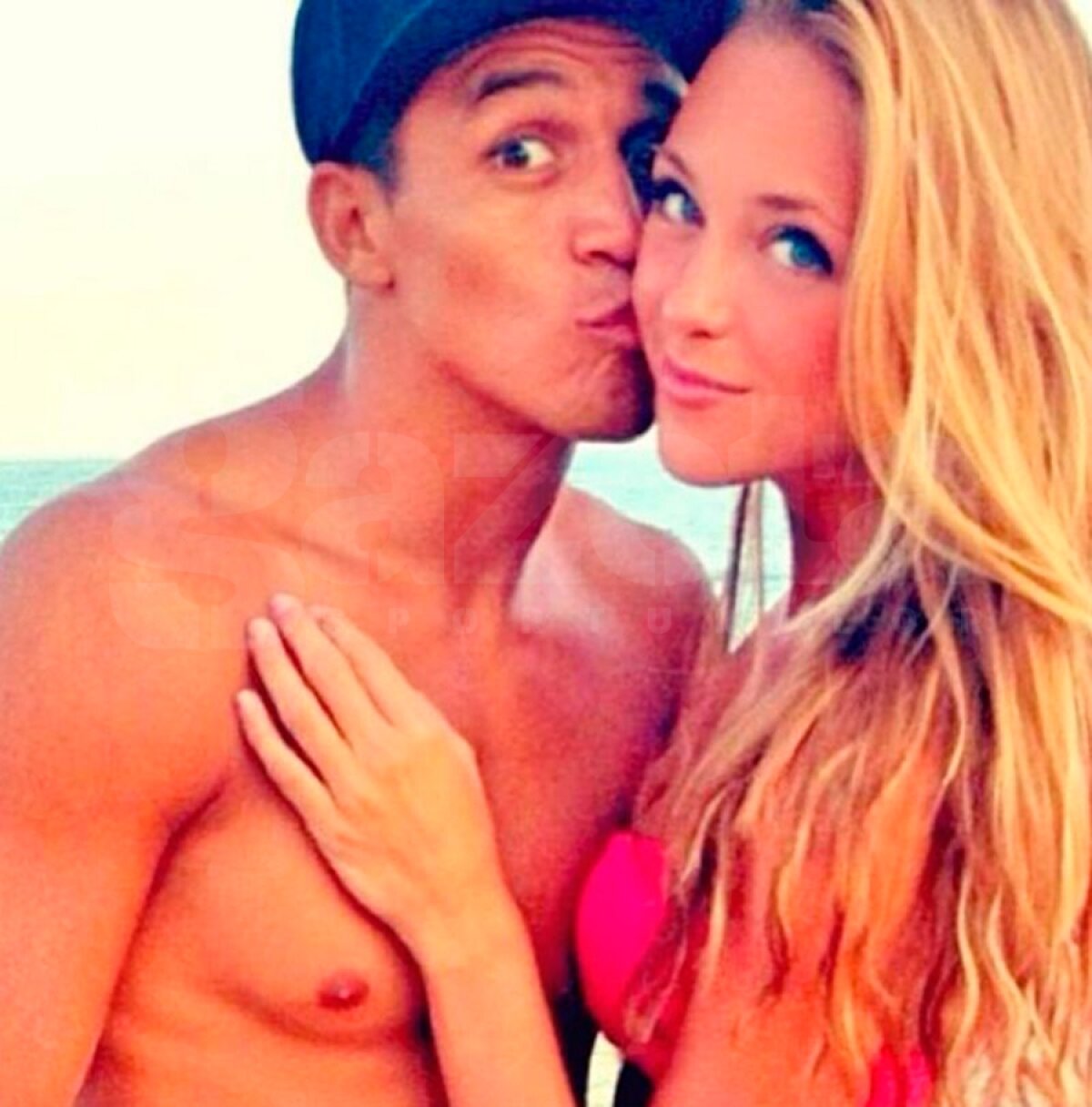 FOTO Chilienii au aflat cauza epuizării lui Alexis: "Prea mult sex l-a transformat într-o broască ţestoasă"