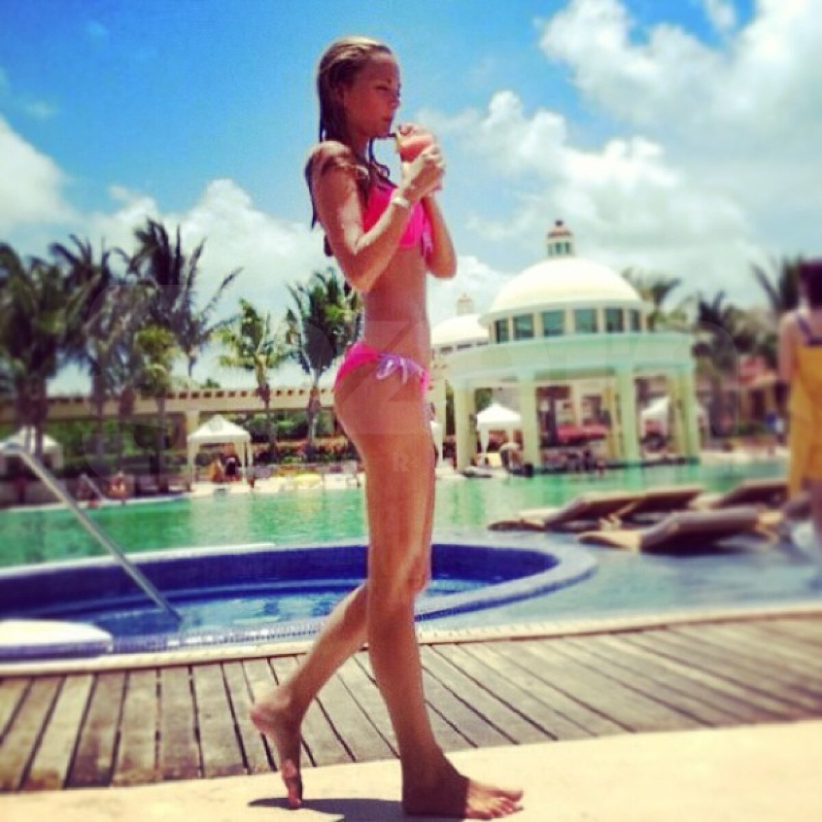 FOTO Chilienii au aflat cauza epuizării lui Alexis: "Prea mult sex l-a transformat într-o broască ţestoasă"