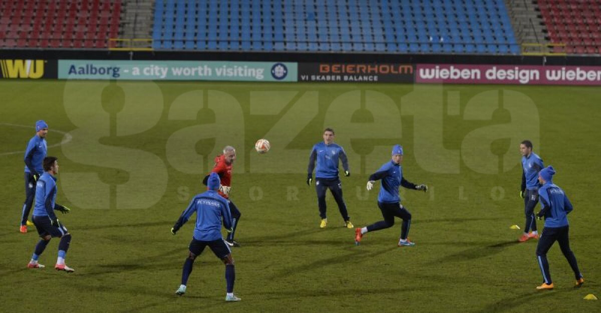 GALERIE FOTO » Costel Gâlcă a condus cu zîmbetul pe buze antrenamentul oficial înaintea partidei cu Aalborg