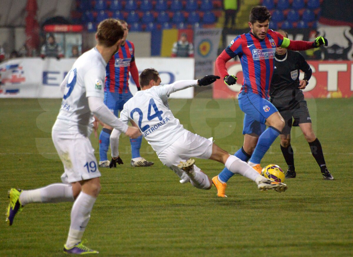 VIDEO+FOTO FC Botoşani - Steaua 0-2 » "Dubla" lui Andrei Prepeliţă îi trimite pe roş-albaştri la 7 puncte de locul 2