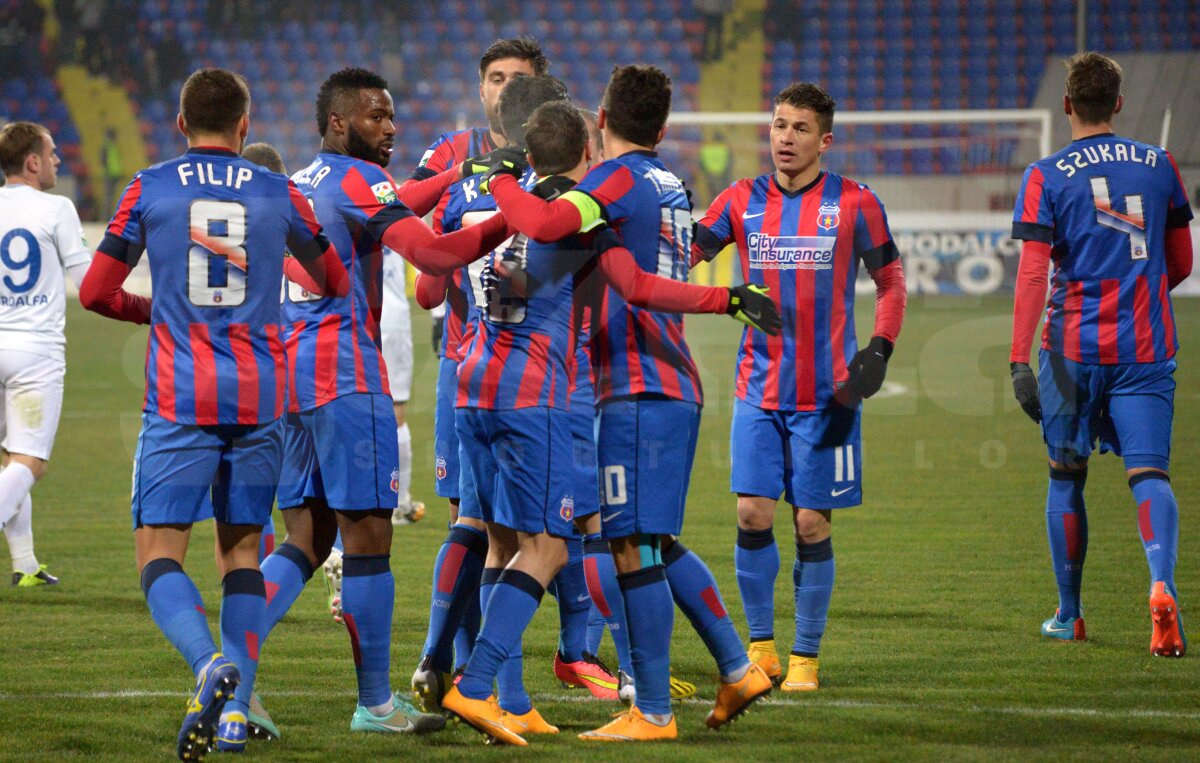 VIDEO+FOTO FC Botoşani - Steaua 0-2 » "Dubla" lui Andrei Prepeliţă îi trimite pe roş-albaştri la 7 puncte de locul 2