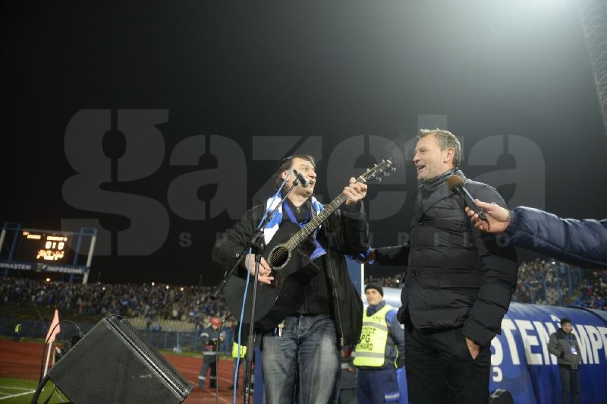 GALERIE FOTO Imagini superbe de la ultimul meci pe "Oblemenco" » Atmosferă incendiară la meciul CS U Craiova - Steaua