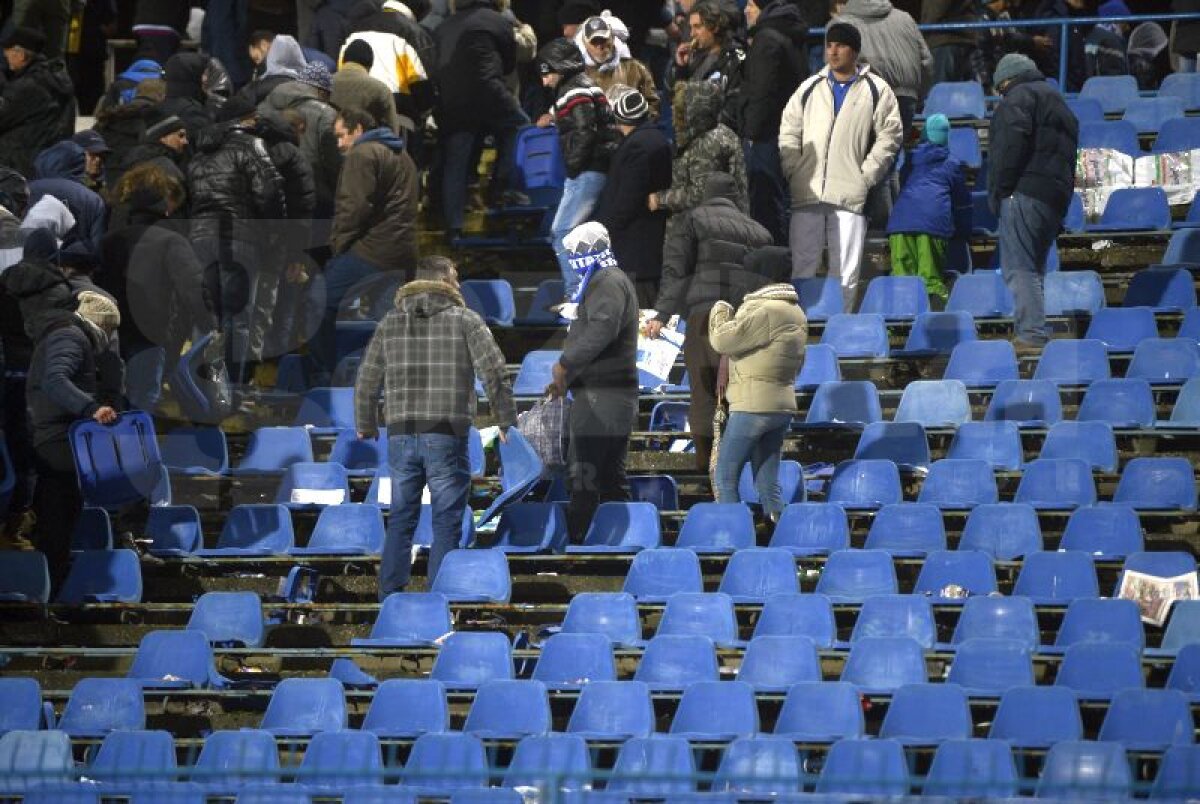 GALERIE FOTO Amintiri de pe "Ion Oblemenco" » Suporterii olteni şi-au luat suveniruri aparte de la ultimul joc împotriva Stelei