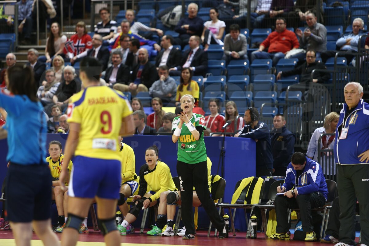 FOTO Norvegia - România 27-19 » Jucătoarele lui Tadici au pierdut meciul de debut la Campionatul European