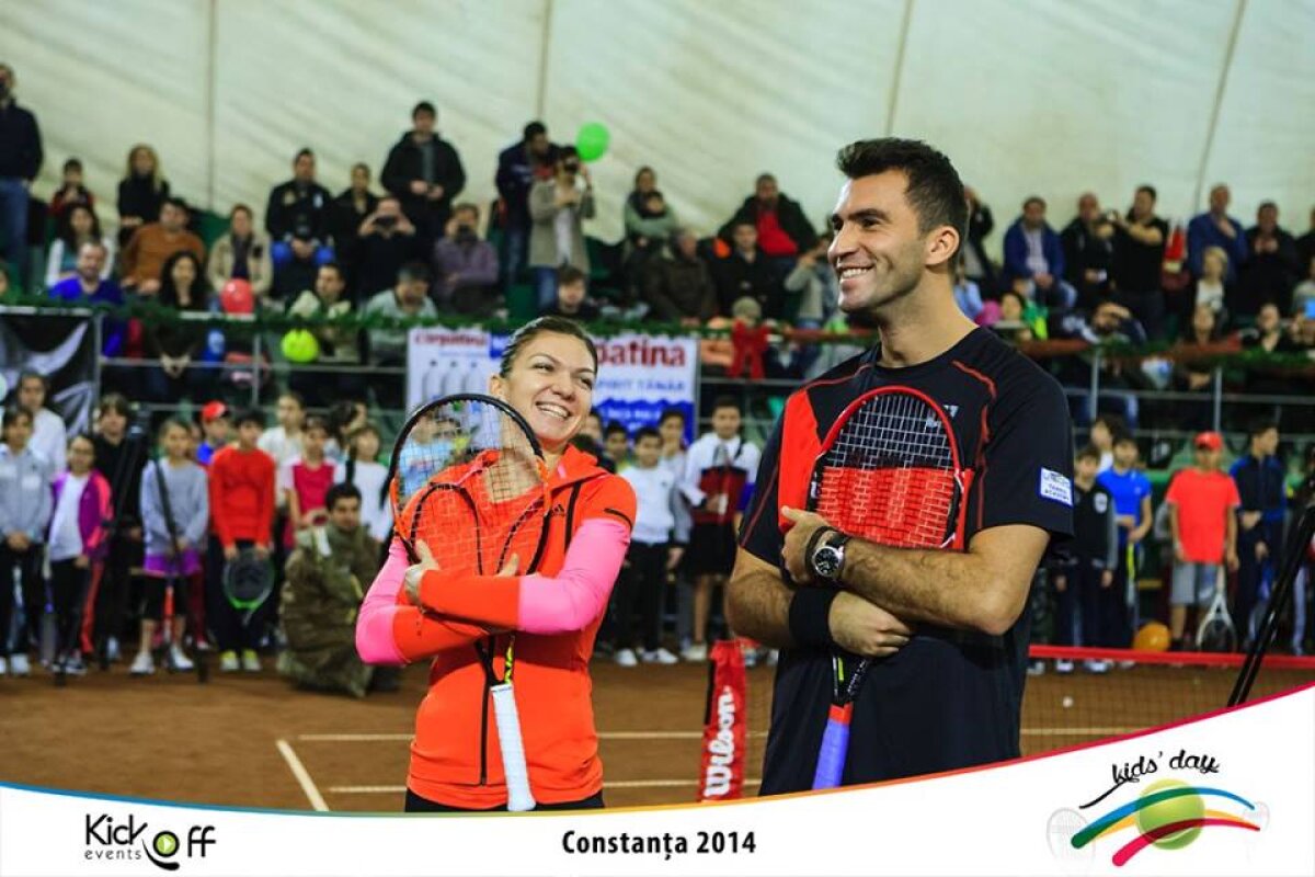 FOTO Simona Halep şi Horia Tecău, alături de copiii pasionaţi de tenis » 350 de puşti i-au «sufocat» pe cei doi tenismeni