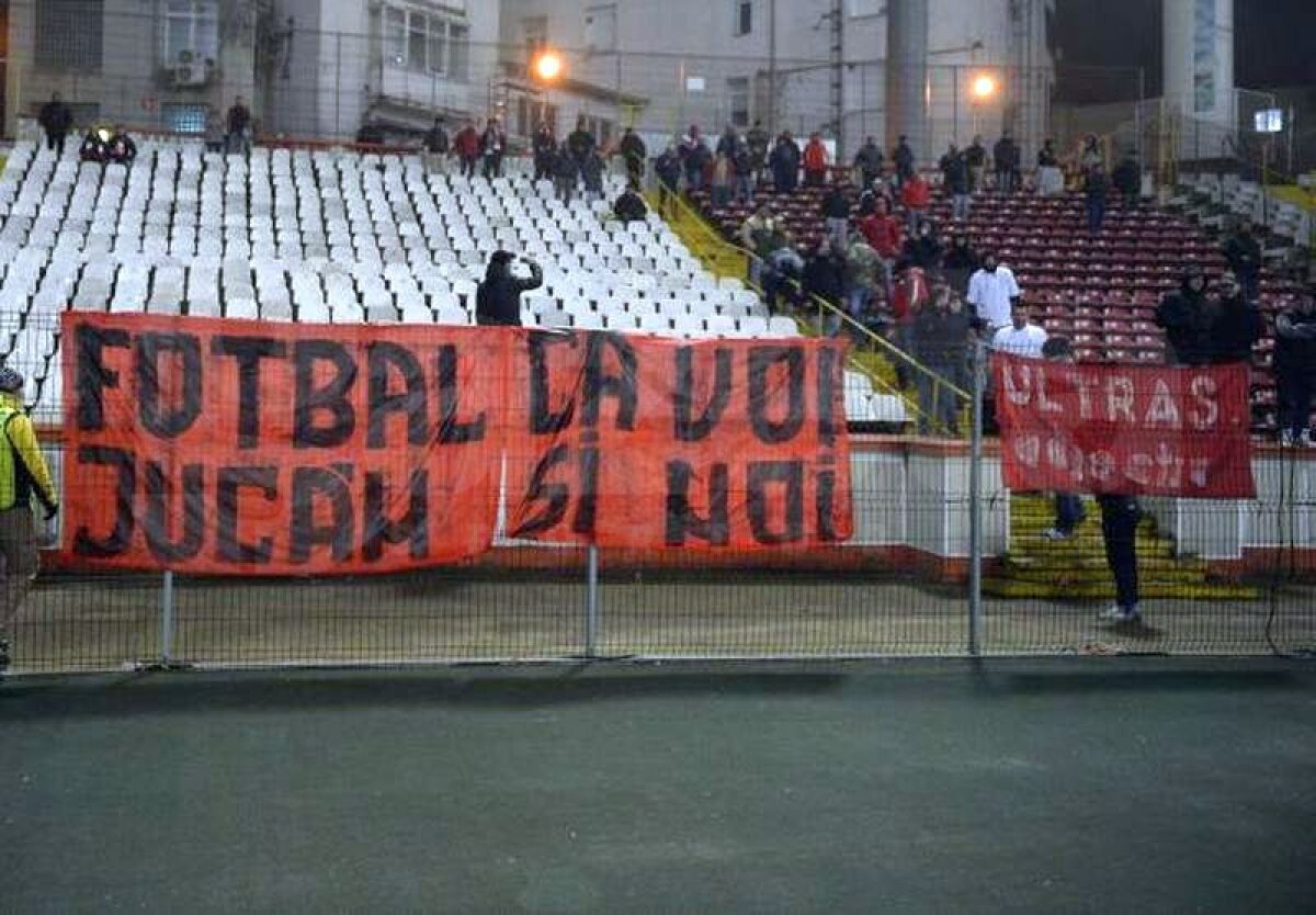 FOTO Imaginile "sferturilor" Cupei Ligii » Jucătorii lui Dinamo umiliţi de propriii suporteri