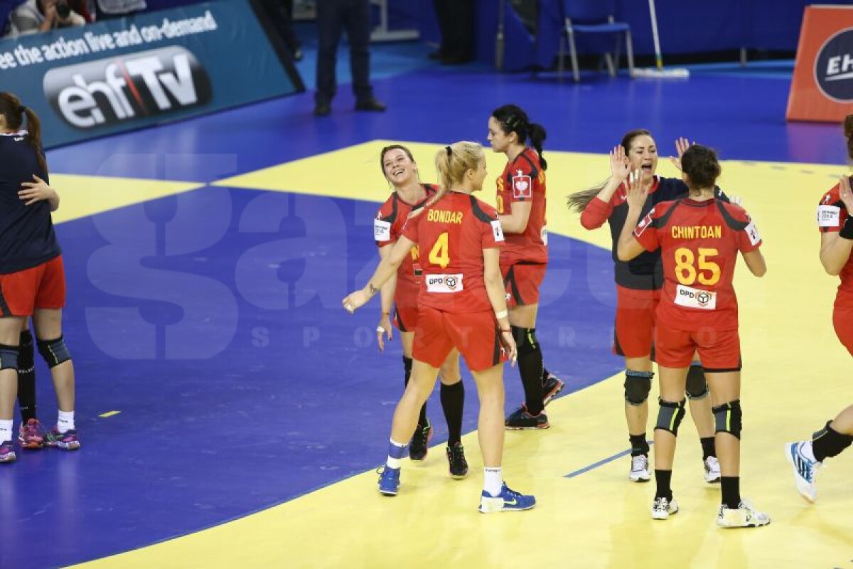 GALERIE FOTO Cît de spectaculos, dar şi cît de dur poate fi un meci de handbal! Cum au suferit fetele noastre în duelul cîştigat cu Spania, 22-20