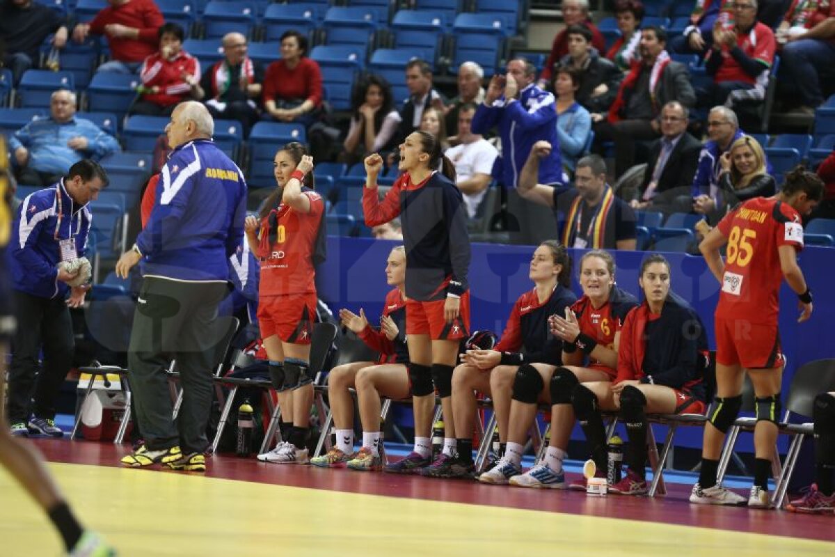 GALERIE FOTO Cît de spectaculos, dar şi cît de dur poate fi un meci de handbal! Cum au suferit fetele noastre în duelul cîştigat cu Spania, 22-20