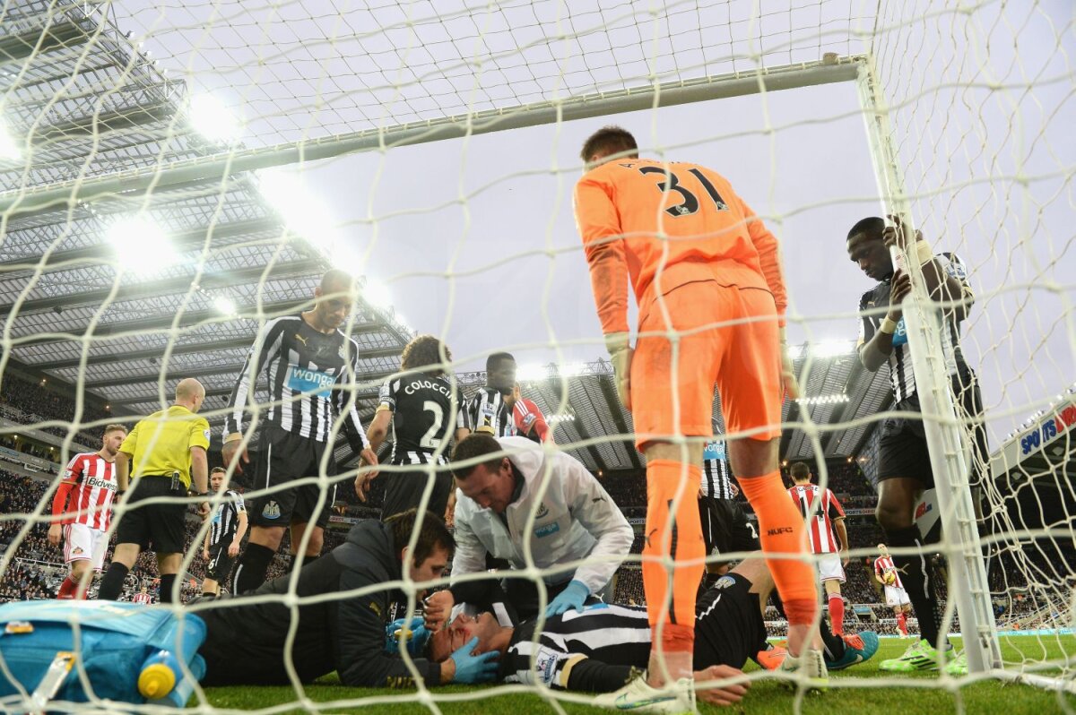 FOTO Week-end însîngerat în Premier League » Trei fotbalişti s-au lovit urît în ultima etapă