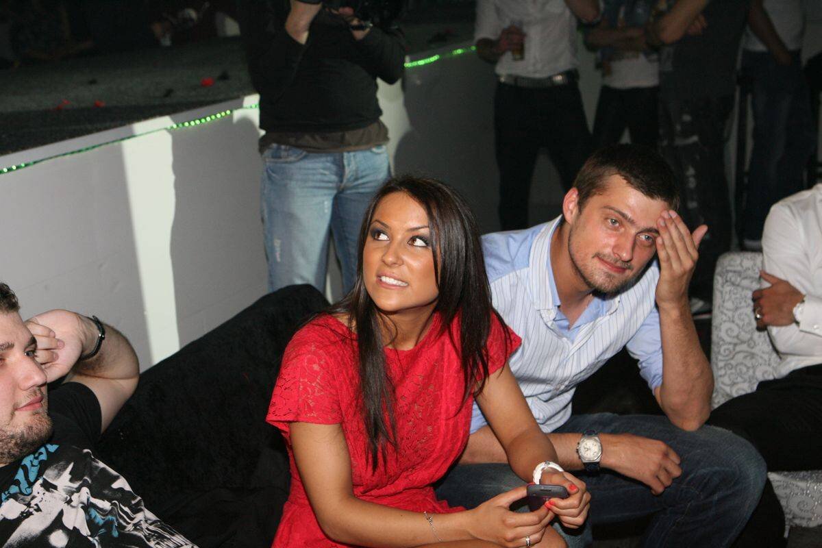 GALERIE FOTO Gabi Tamaş din nou în centrul atenţiei » Fotografii senzaţionale cu soţia fotbalistului din Braşov