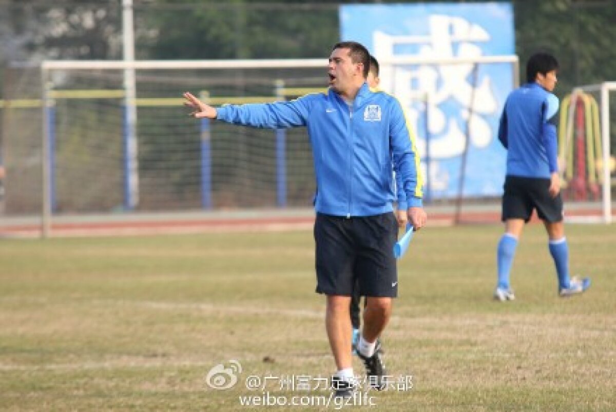 FOTO Primul antrenament condus de Cosmin Contra la Guangzhou R&F! Ce român vrea să transfere