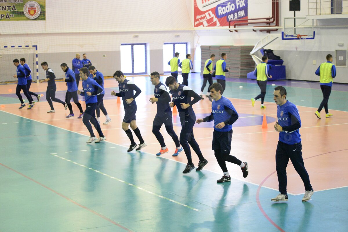 GALERIE FOTO FC Botoşani s-a reunit » Un sîrb în probe