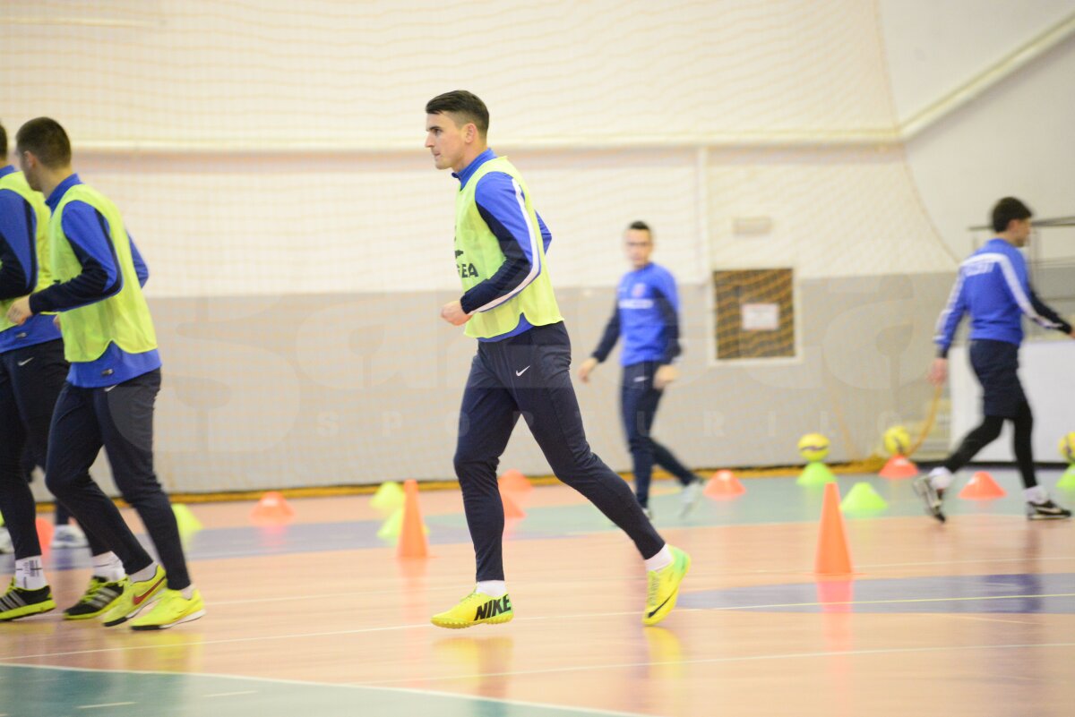GALERIE FOTO FC Botoşani s-a reunit » Un sîrb în probe