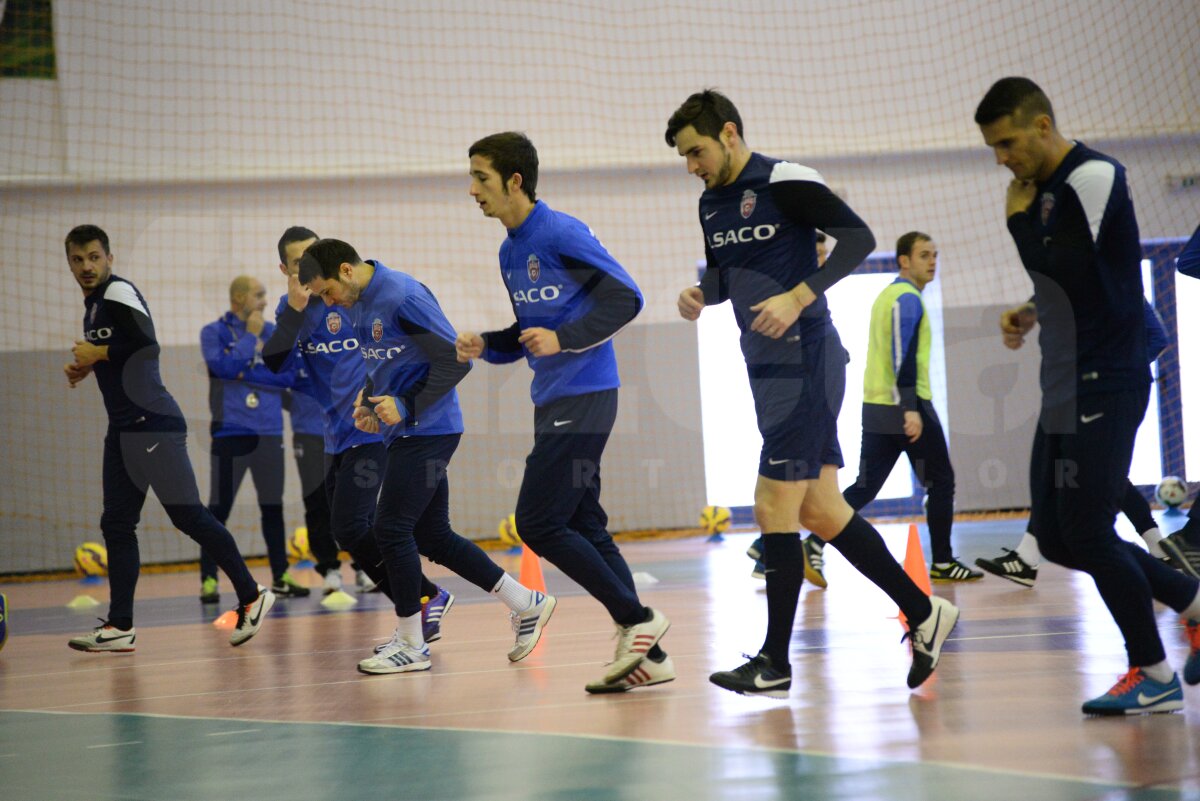 GALERIE FOTO FC Botoşani s-a reunit » Un sîrb în probe