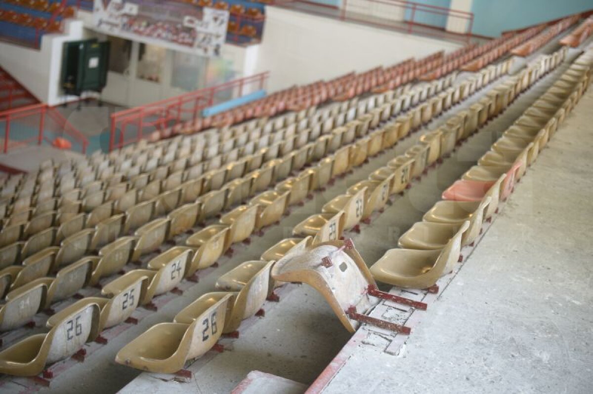 GALERIE FOTO » Ce ruşine! Aici va juca Simona Halep în România în meciul care poate duce ţara noastră în barajul pentru Grupa Mondială!