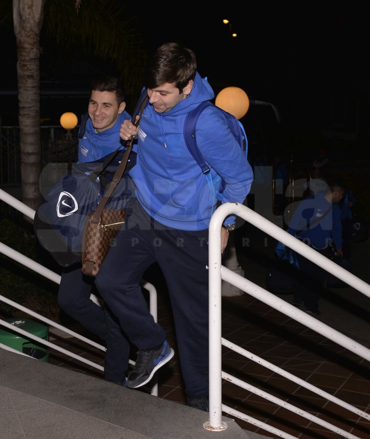 FOTO Imagini de la sosirea steliştilor în Spania » Campionii României încep astăzi primul cantonament al iernii