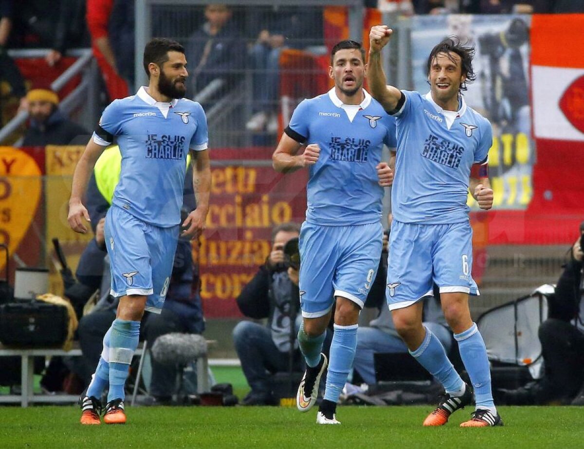 FOTO Derby-ul AS Roma - Lazio comemorează într-un stil aparte victimele atacului terorist din Franţa