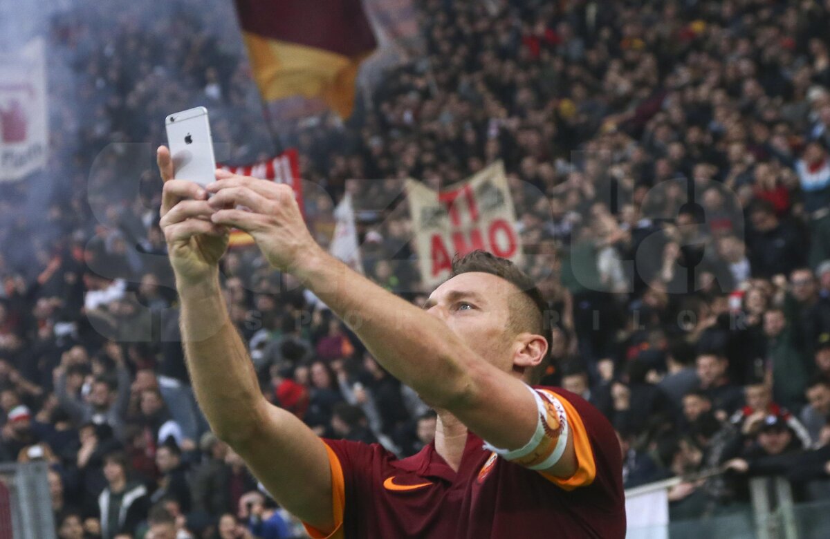 VIDEO şi FOTO Selfie în timpul derby-ului » Francesco Totti a sărbătorit al doilea gol marcat cu Lazio într-un mod original
