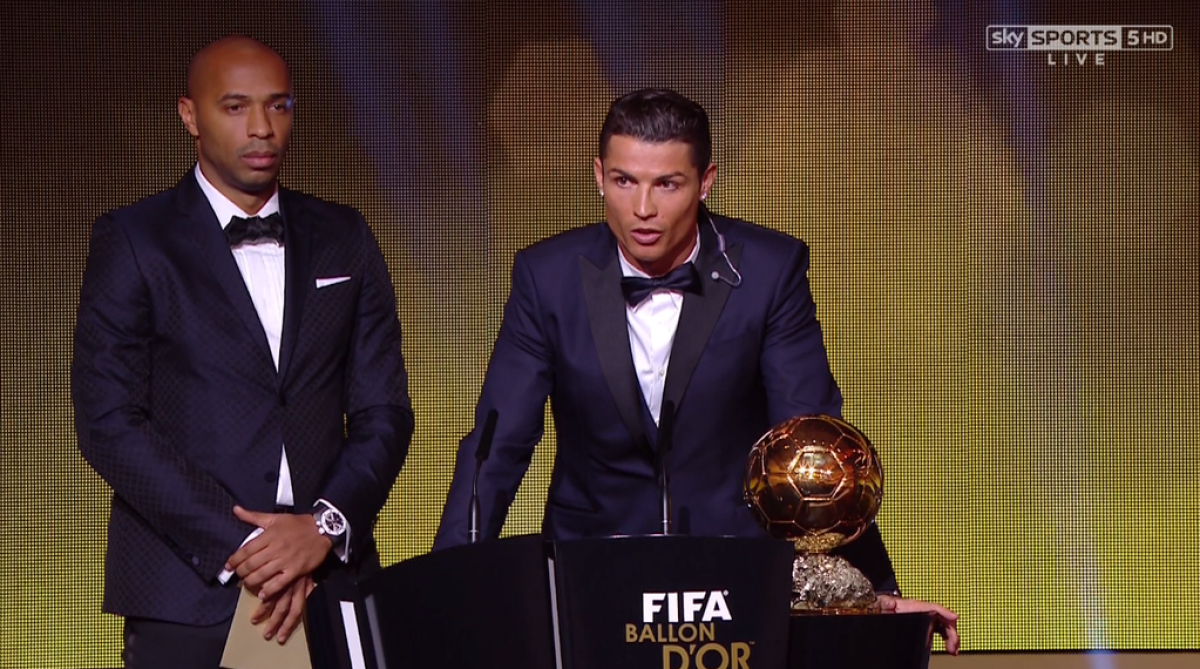 FOTO şi VIDEO Cristiano Ronaldo a cîştigat pentru a 3-a oară în carieră Balonul de Aur » Manuel Neuer, depăşit de Lionel Messi