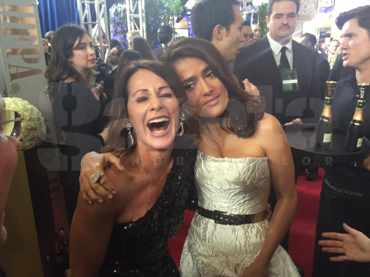 FOTO Like pentru Nadia » Actori renumiţi au dorit să se pozeze alături de Nadia Comăneci la Globurile de Aur