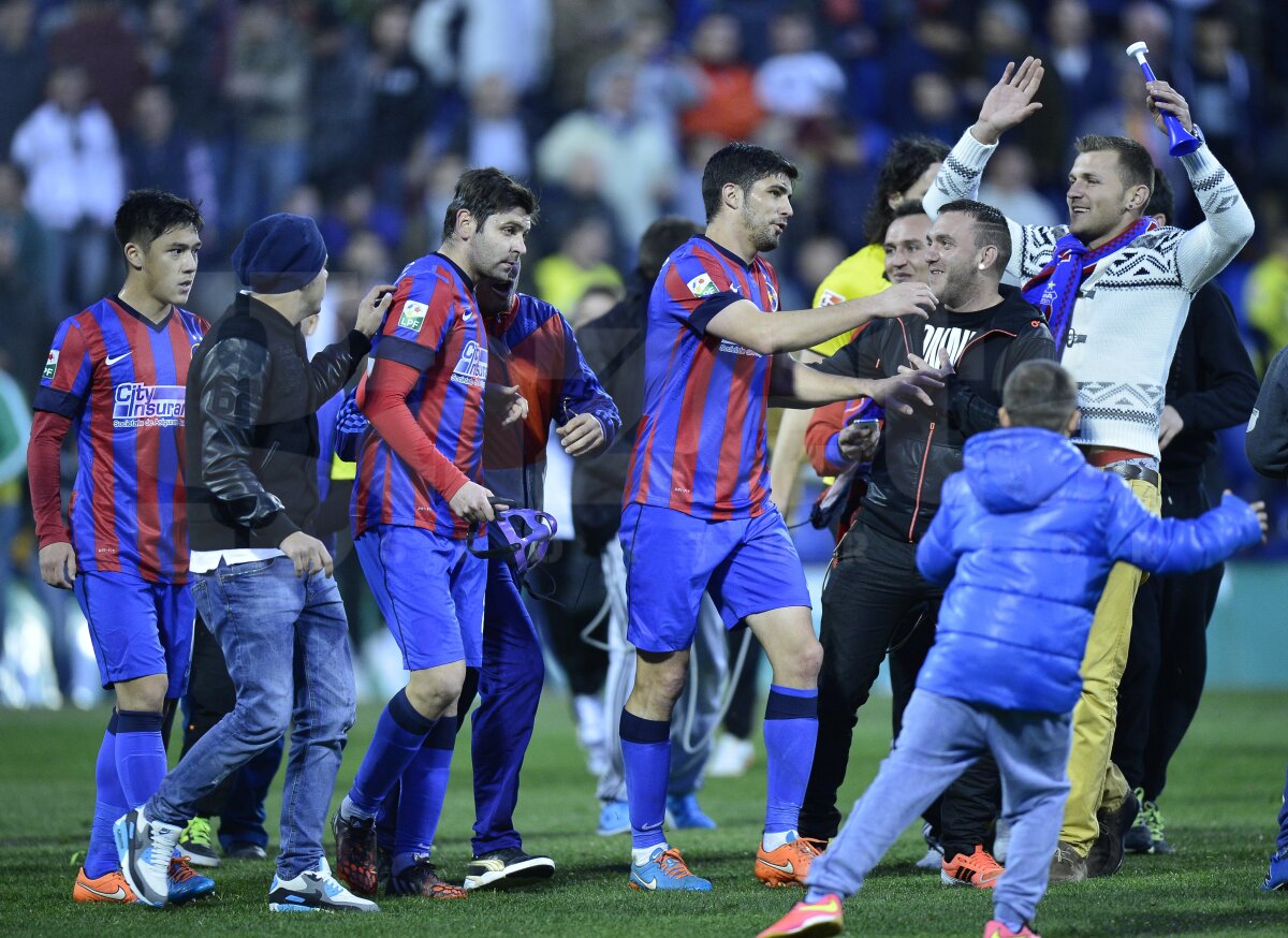 VIDEO şi FOTO Nebunie la Alicante! Fanii i-au speriat pe organizatori la finalul meciului Steaua - Dortmund 0-1 :)