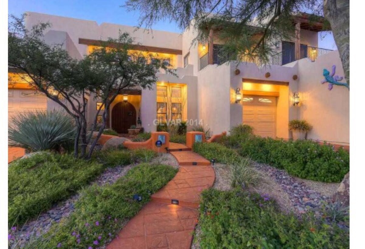 GALERIE FOTO Achiziţie de lux pentru Laurenţiu Reghecampf » A investit aproape 1 milion de dolari!