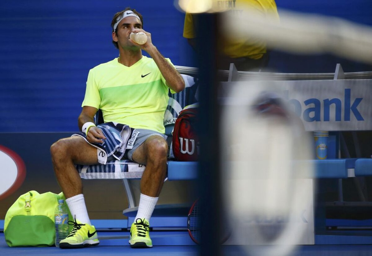 Cum l-a afectat situaţia francului elveţian pe Roger Federer
