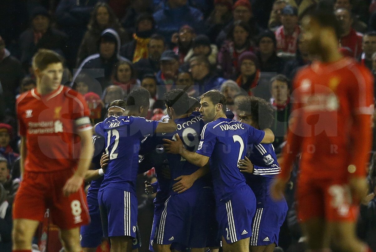 FOTO Liverpool a remizat cu Chelsea în prima manşă a Cupei Ligii Angliei » Ce făcea Mario Balotelli în timpul meciului