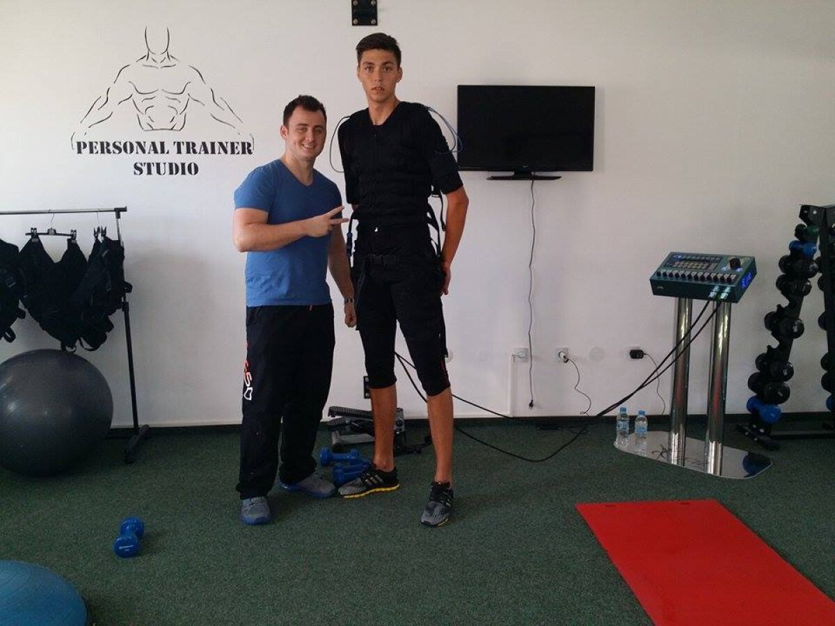 FOTO Băieţii lui Ilie Stan se antrenează la sală folosind o tehnologie revoluţionară