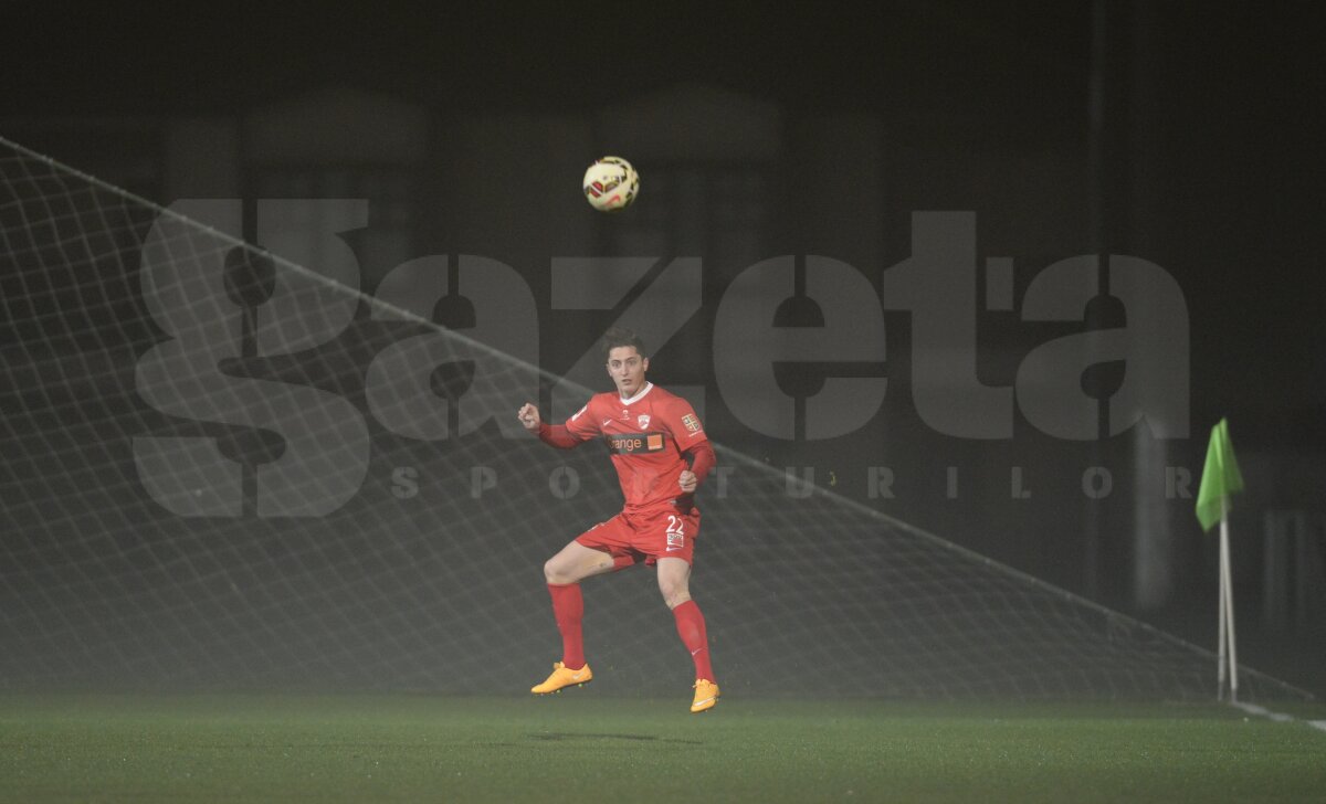 FOTO Dinamo - Guangzhou R&F 1-3 » "Cîinii" lui Mihai Teja au pierdut în urma unor grave erori în defensivă