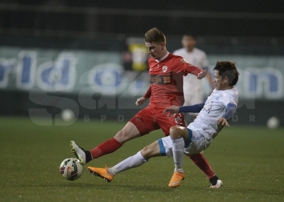 FOTO Dinamo - Guangzhou R&F 1-3 » "Cîinii" lui Mihai Teja au pierdut în urma unor grave erori în defensivă