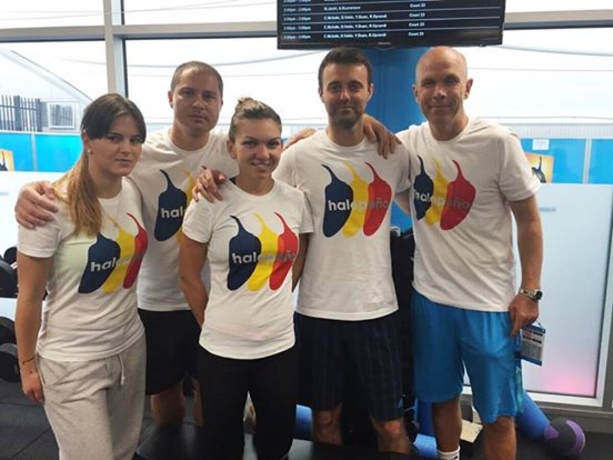 EXCLUSIV Simona Halep şi-a lansat noul brand! Cum arată şi cît costă noile tricouri ale campioanei noastre!