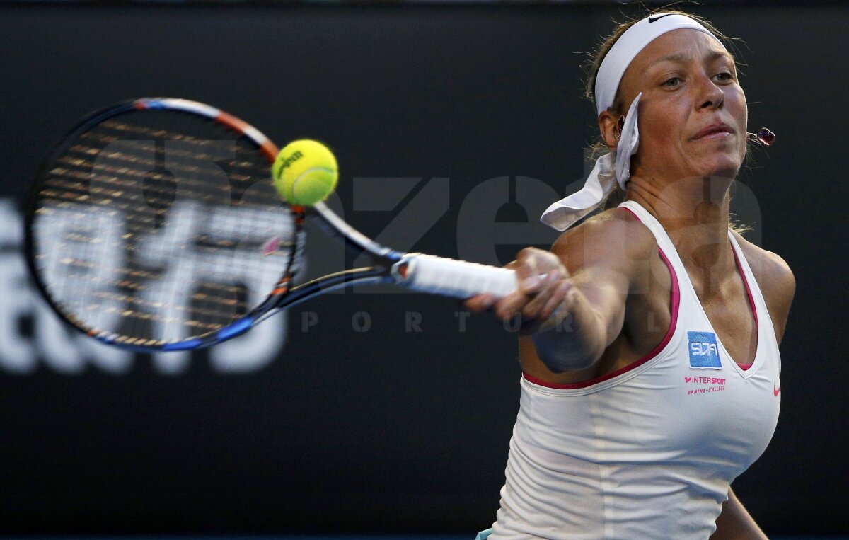 FOTO Victorie uriaşă a Simonei Halep! S-a calificat în sferturi după un joc perfect!